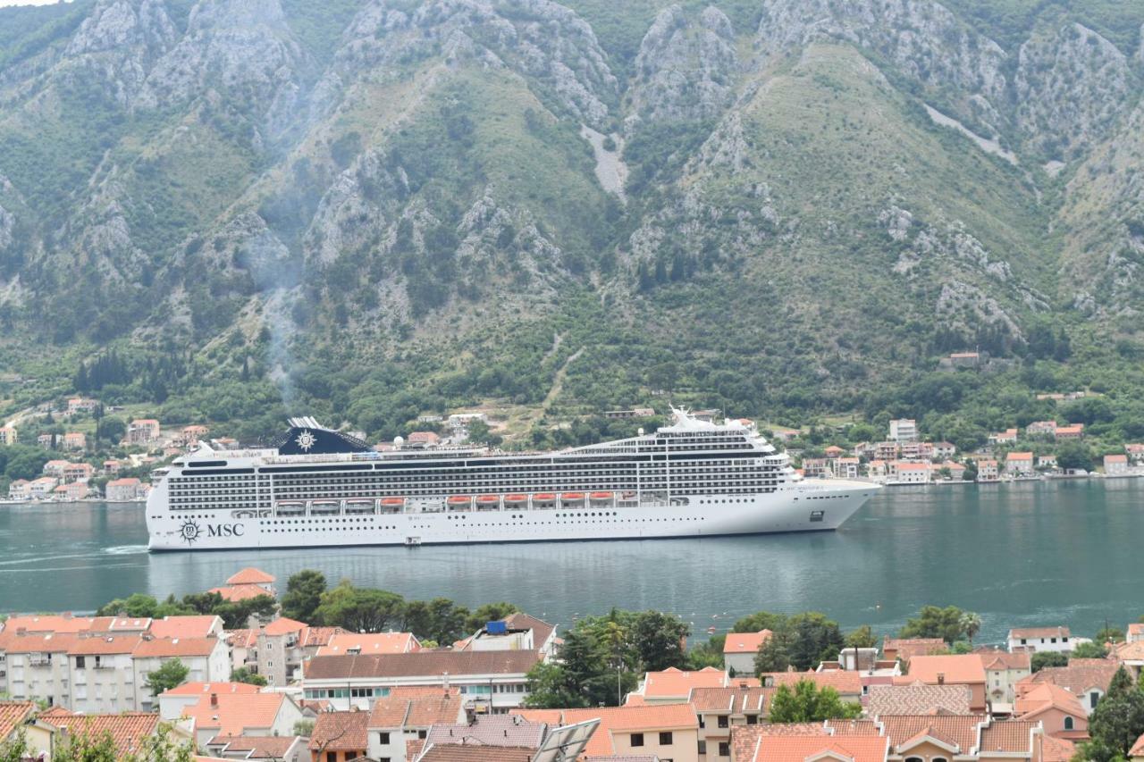 Apartments Sea View Kotor Luaran gambar